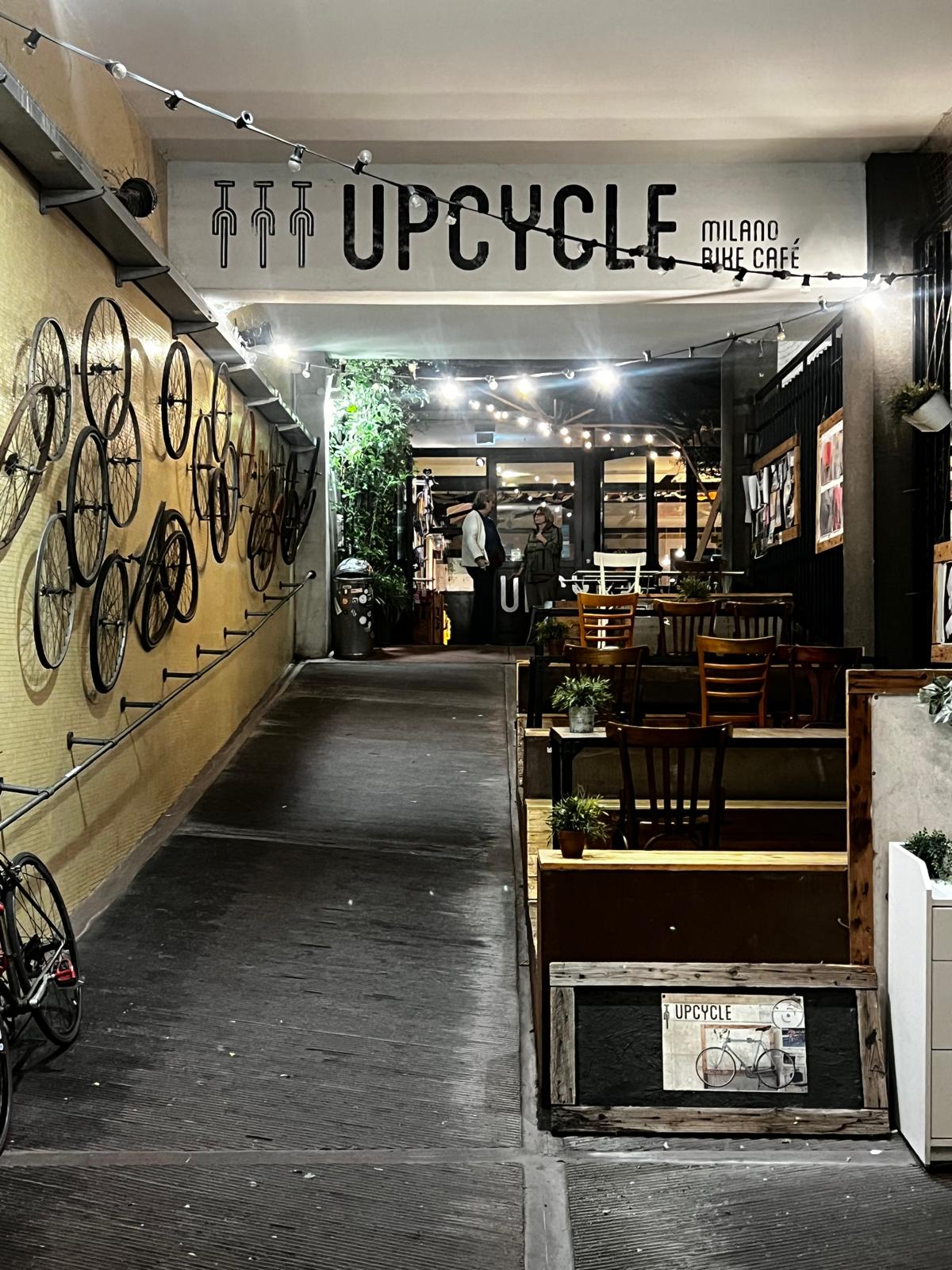 Esterno del locale Upcycle, credit @MartaCalcagno