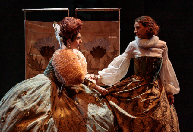 Da sinistra: Elena Russo Arman e Maria Caggianelli Villani. Credit @lailapozo