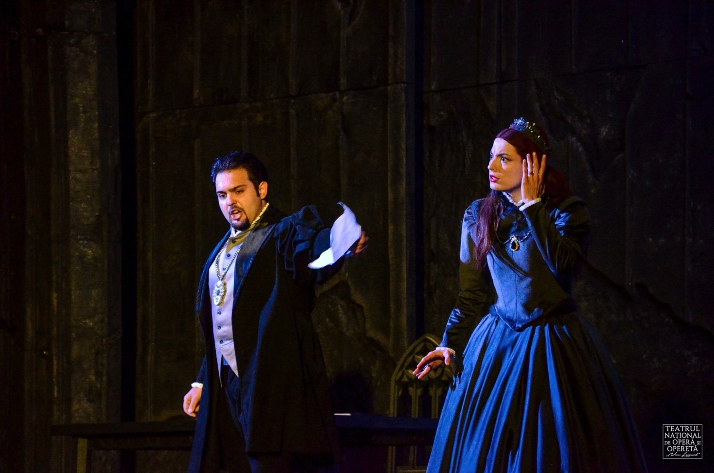 Una scena dalla "Lucia di Lammermoor", credit @TeatrulNationaldeOperaNaeLeonard-Galati