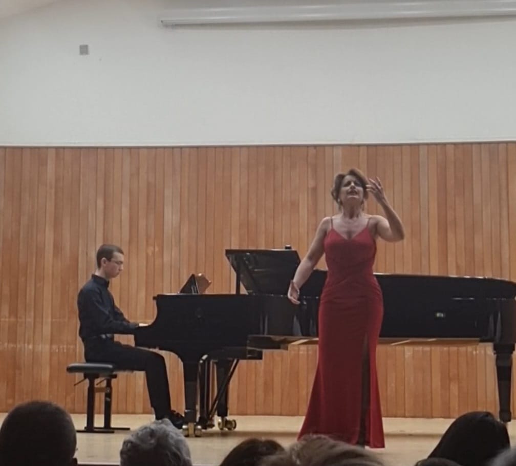 Ivanna Speranza durante la serata al Conservatorio, credit @Milanoateatro.it