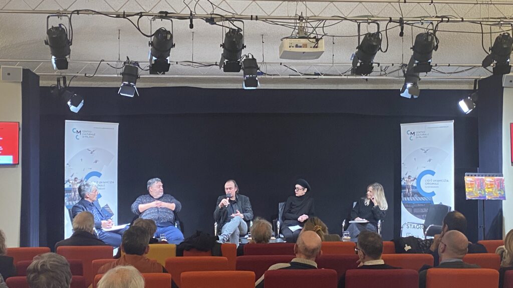Al Centro Culturale di Milano per la presentazone del libro "Milano messa in opera". Da sinistra: Lorenzo Valentino, Luca Crovi, Jacqueline Ceresoli, Alessandra Klimciuk. credit @CentroCulturalediMilano