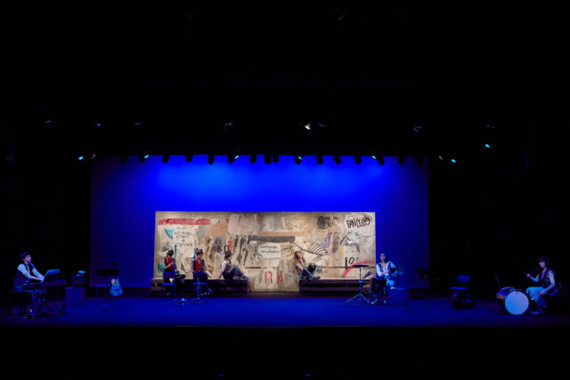 Una scena dello spettacolo, credit @TeatroMenotti